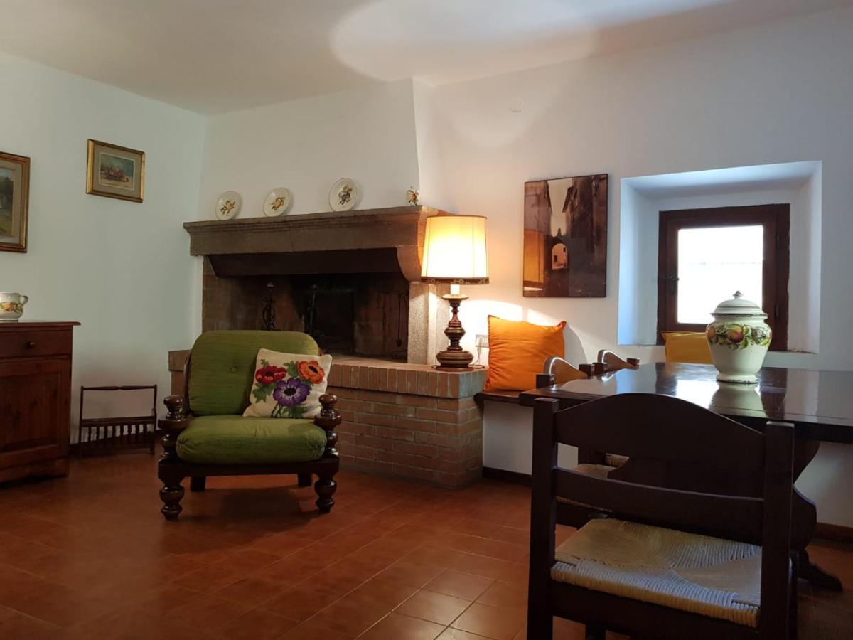In Castello Apartment Castagneto Carducci Bagian luar foto