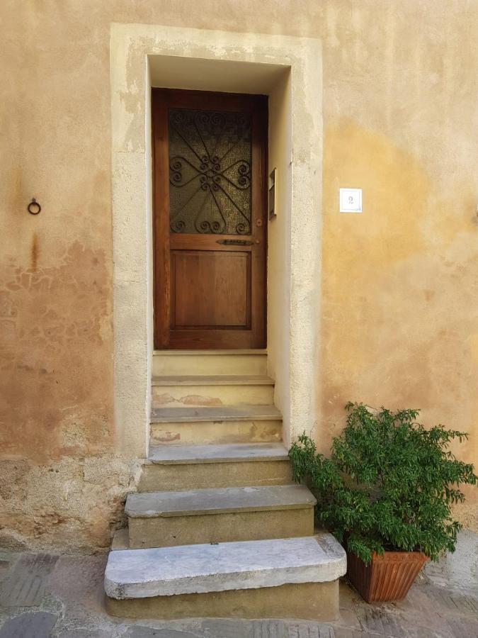 In Castello Apartment Castagneto Carducci Bagian luar foto