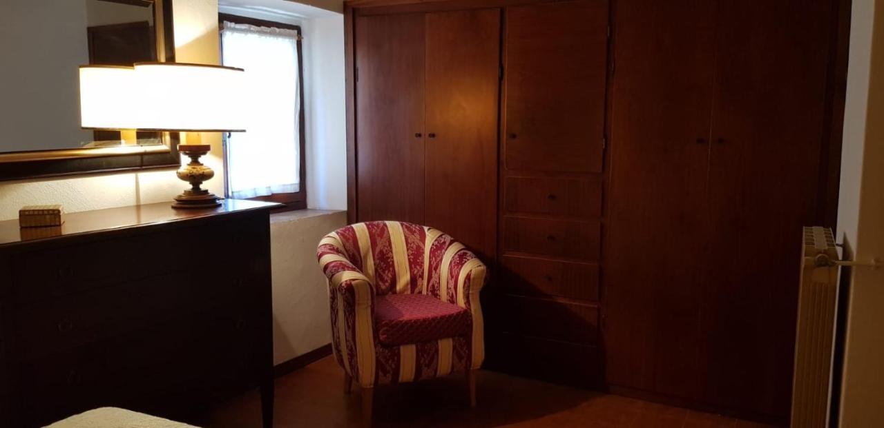 In Castello Apartment Castagneto Carducci Bagian luar foto