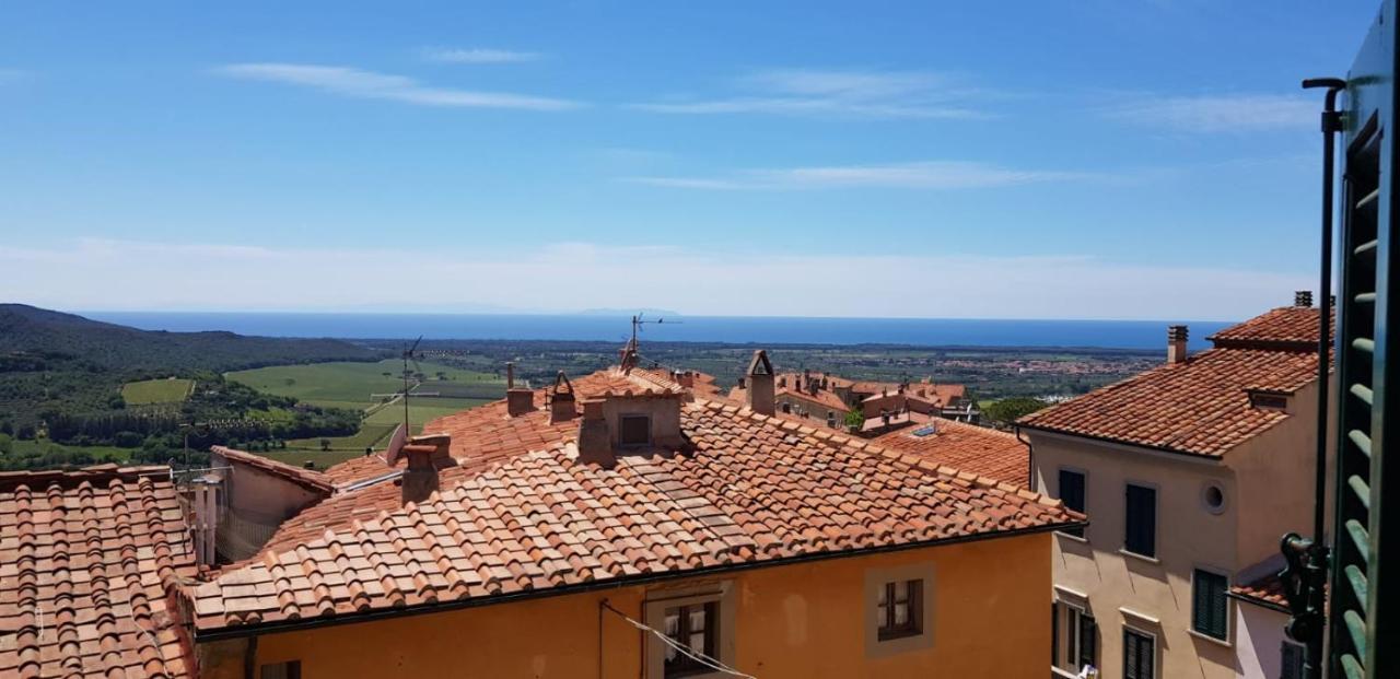 In Castello Apartment Castagneto Carducci Bagian luar foto